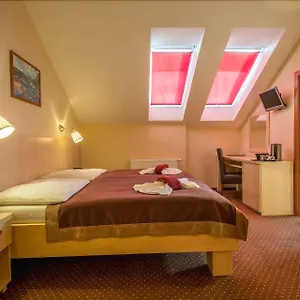 https://centre-plaza.praguehotelsweb.com